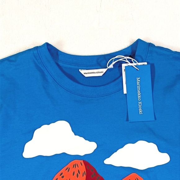 Marimekko Kioski Liuske Mansikkavuoret T-shirt - Picture 2 of 5